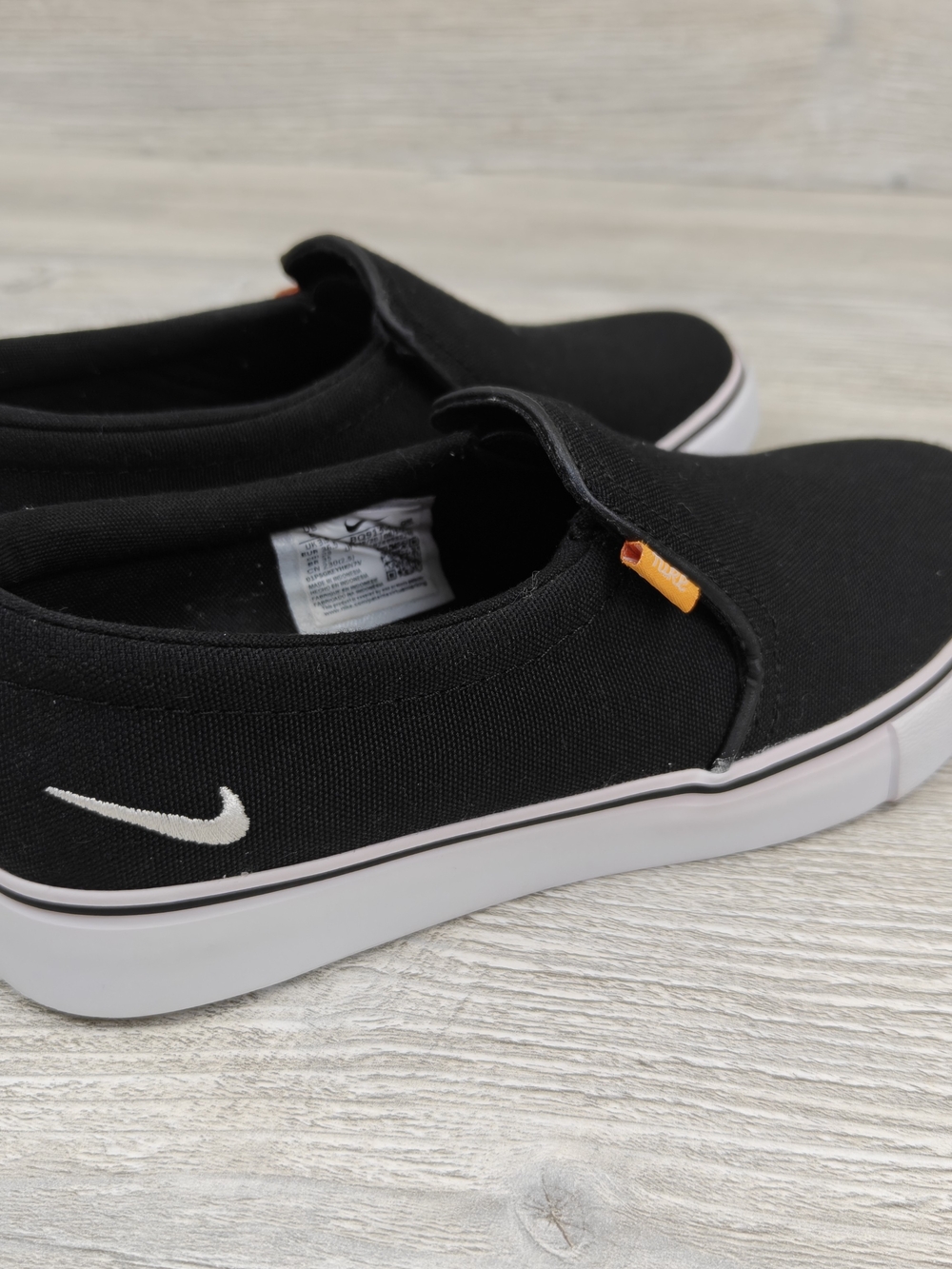 Nike Women's Court Royale AC Slip-On Black White Canvas Shoes BQ9138-001 Sz 6 - Picture 2 of 13
